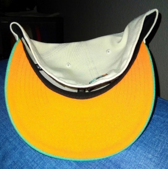 Milwaukee Brewers '75 All Star Game Patch 59fifty - Picture 5 of 8